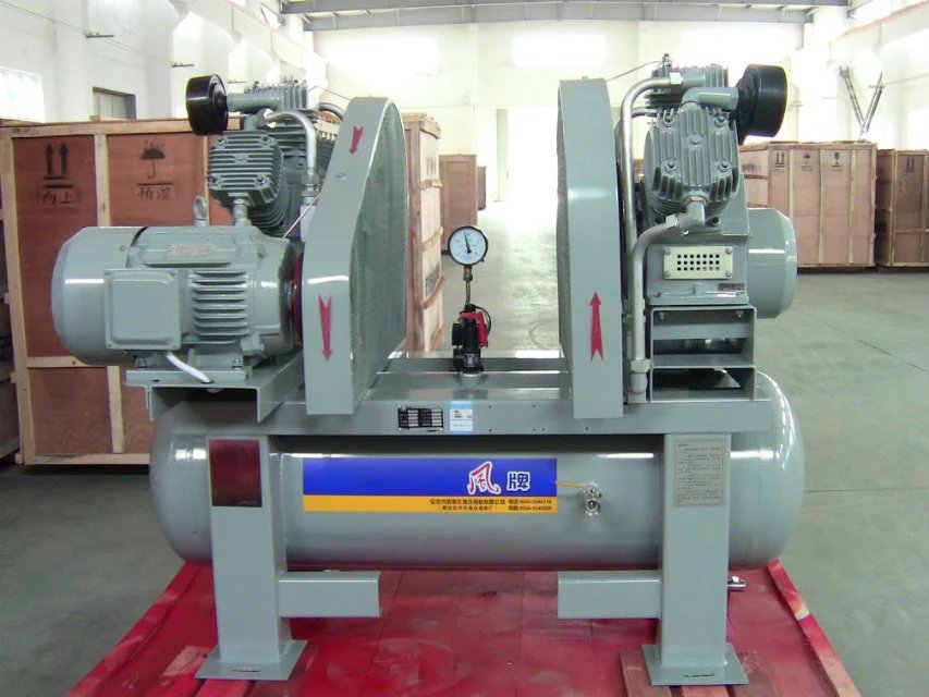 Compresor de aire industrial de baja presi&oacute;n sin aceite.