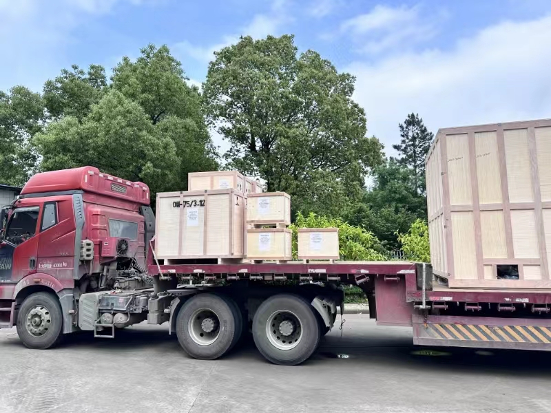 C2330400AF4ED1C6B5B31B698B7748B